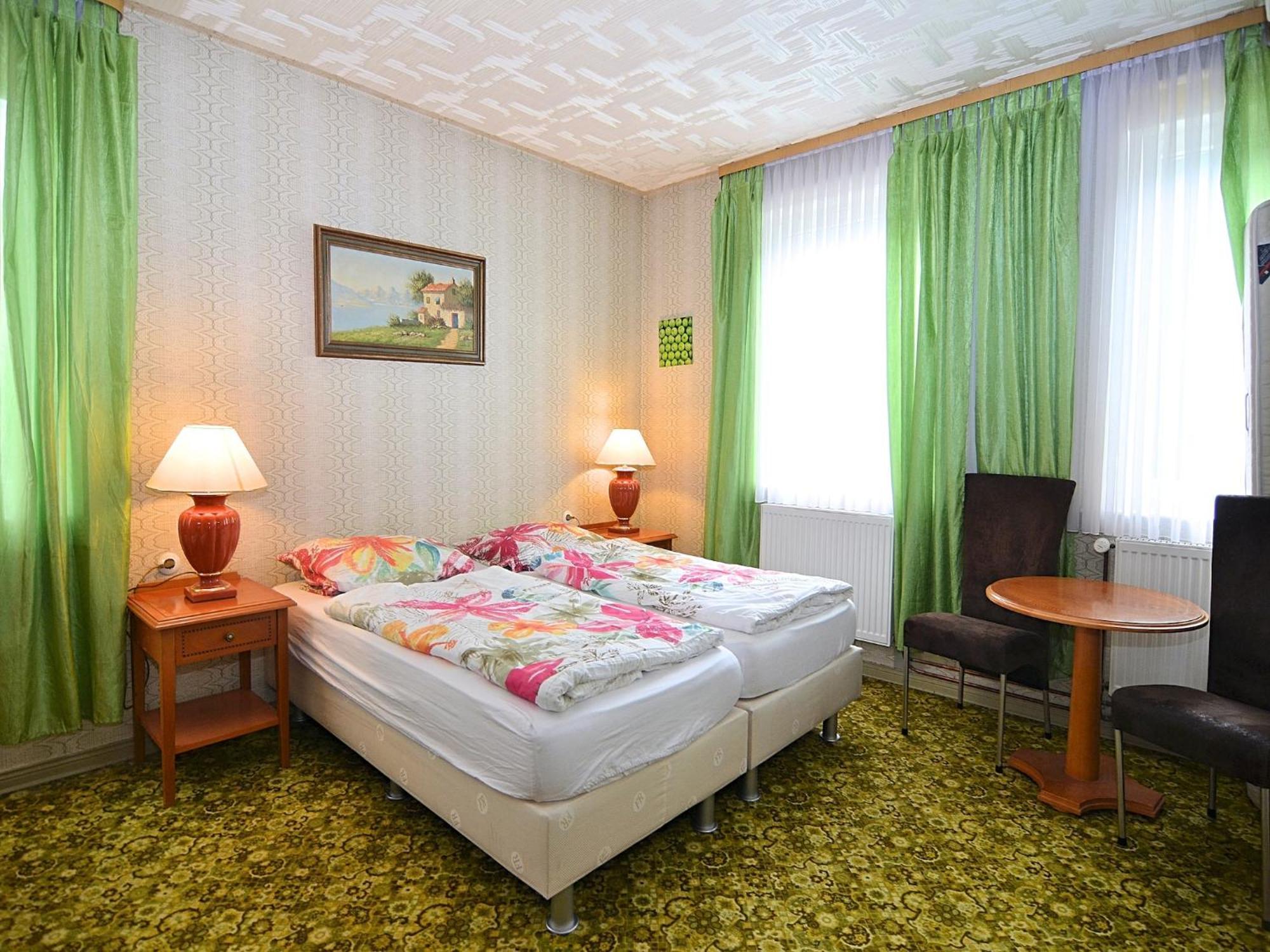 Spacious Group House In The Harz Region Zorge Esterno foto